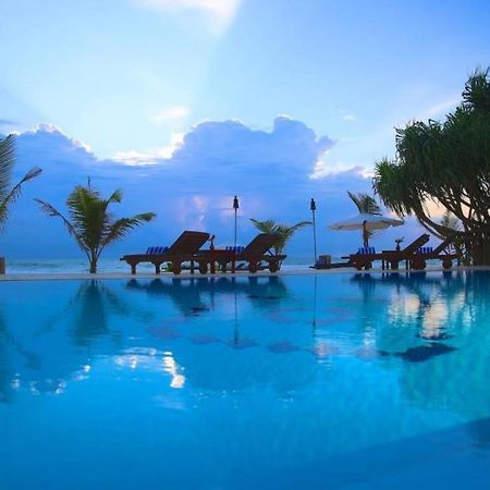 Whispering Palms Hotel Bentota Exterior foto