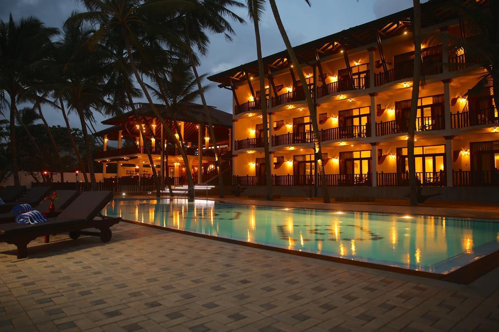 Whispering Palms Hotel Bentota Exterior foto