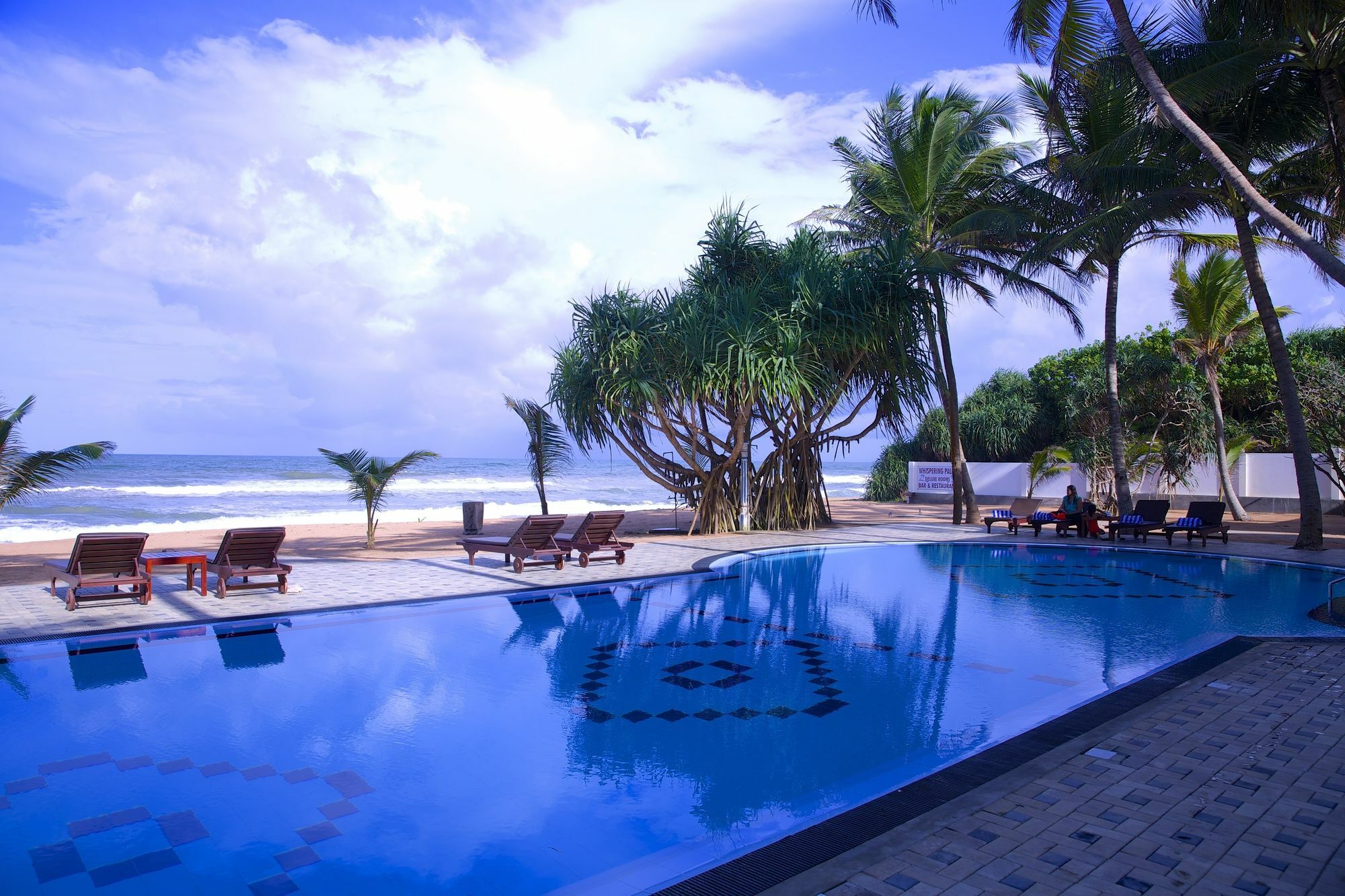 Whispering Palms Hotel Bentota Exterior foto